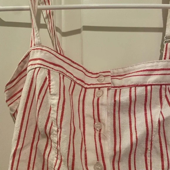 Brandy Melville Red and White Crop Top - Picture 7 of 8